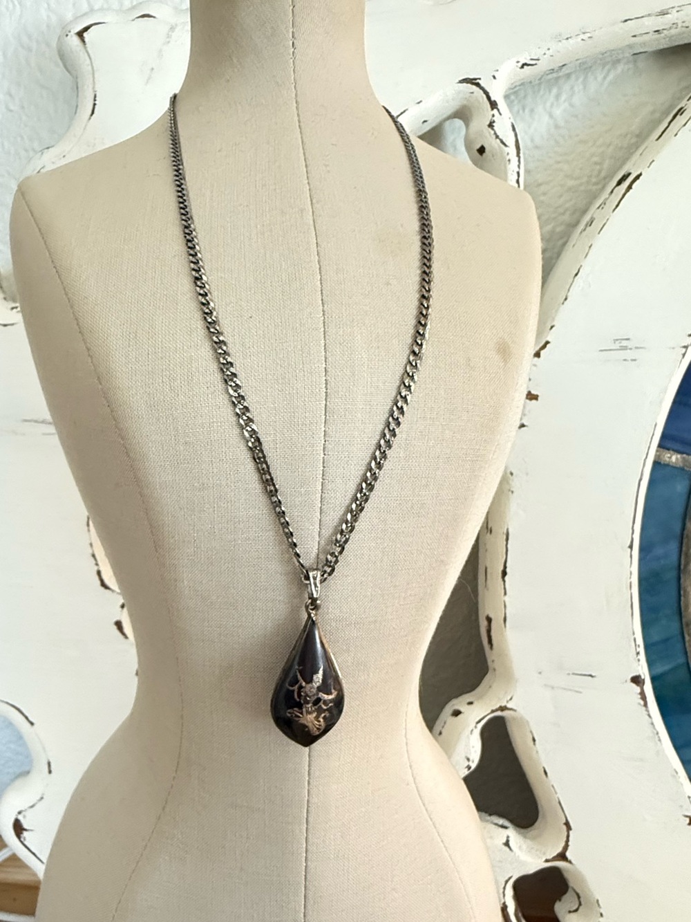 Vintage Siam Sterling Niello Pendant Necklace